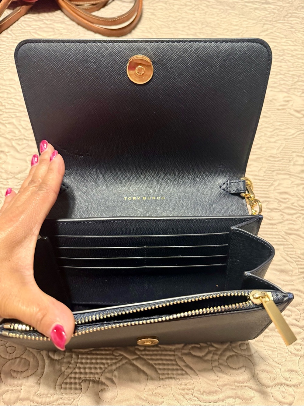 Tory Burch Navy Saffiano Crossbody Bag with Gold Hardware - Picture 2 of 4